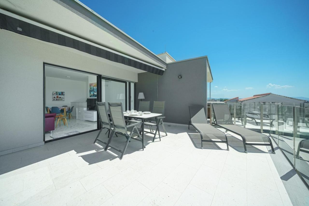 Villa Karen Vodice Grgurev Ante Kukure 93 מראה חיצוני תמונה