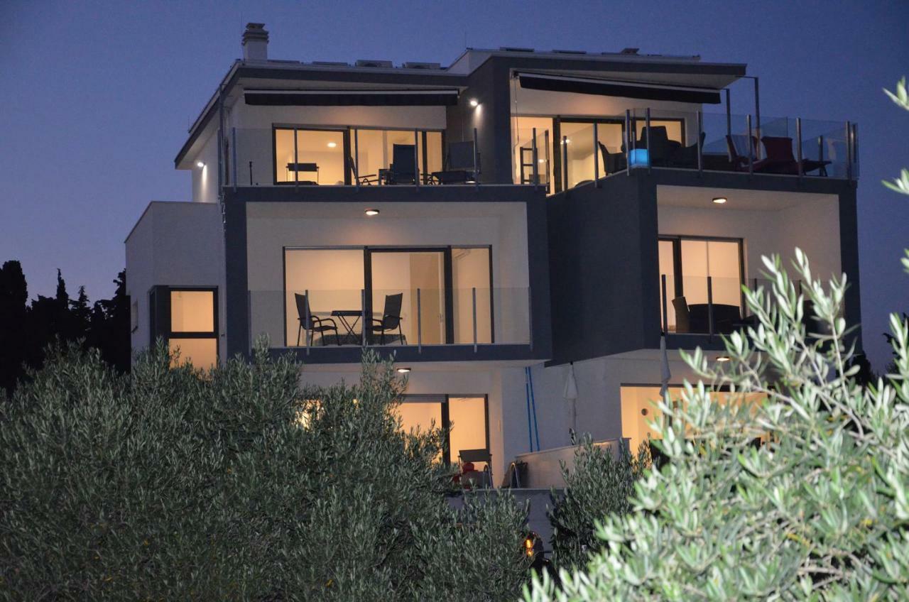 Villa Karen Vodice Grgurev Ante Kukure 93 מראה חיצוני תמונה