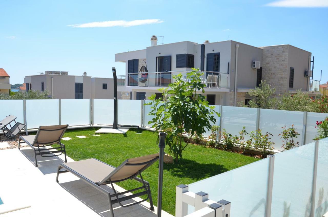 Villa Karen Vodice Grgurev Ante Kukure 93 מראה חיצוני תמונה